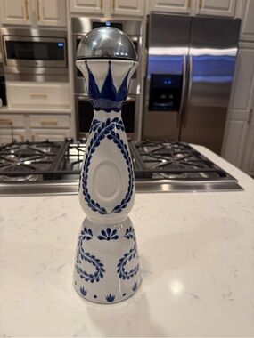 Clase Azul Empty Blue & White Tequila Bottle Decanter 750ml